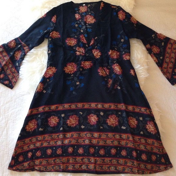 LAST 2!  New Boho Deep V Neck Mini Dress - Picture 6 of 8